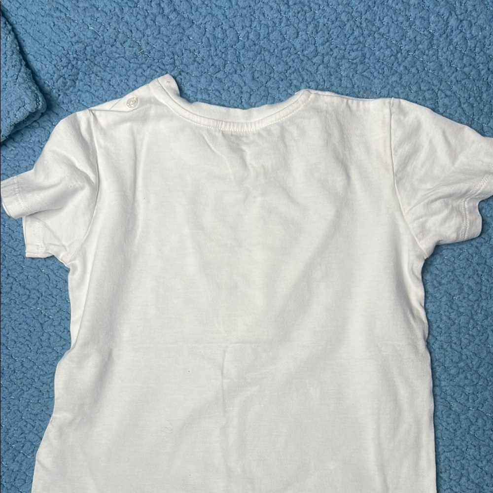 Gucci White Short Sleeve Tee Minimalist Design - Picture 5 of 5
